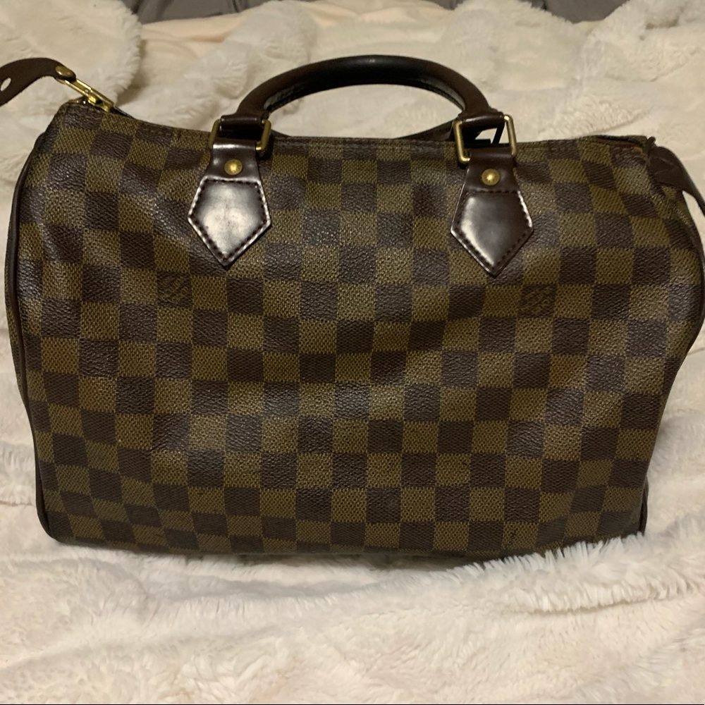 Louis Vuitton speedy